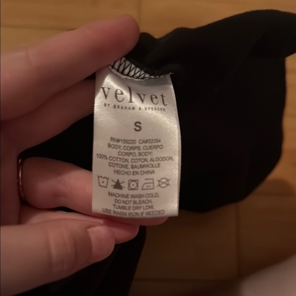 Velvet Black A-Line Midi Dress V-Neck Short Sleeve - Picture 5 of 11